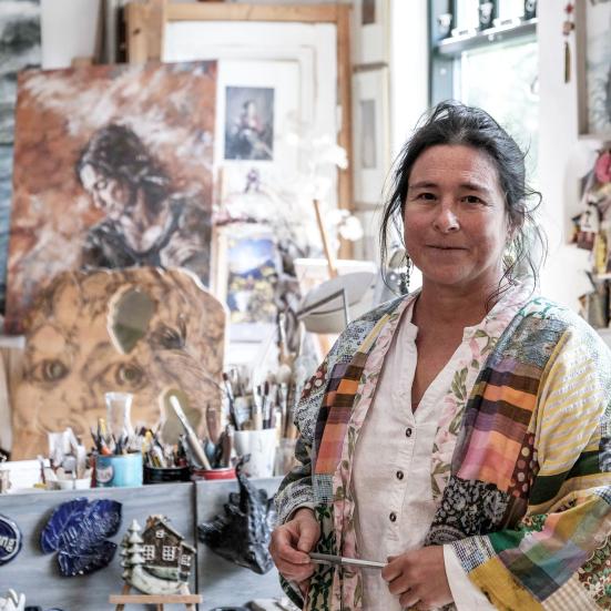 Katrine Wettstein i sit atelier.